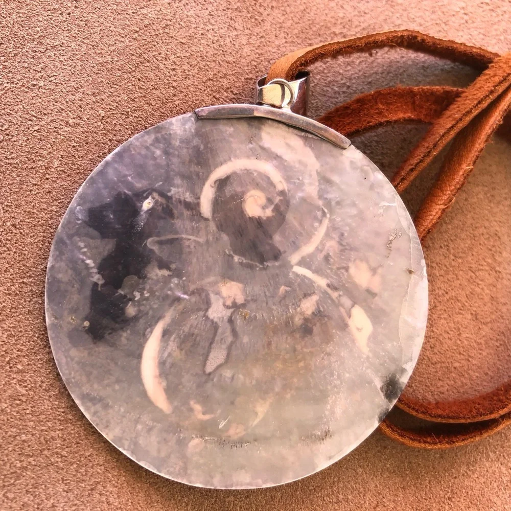 Natural Multi Color Large Shell Pendant. - Picture 6 of 6